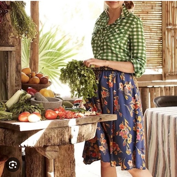 Anthropologie Dresses & Skirts - Edme’ & Esyllte Anthropologie Goldfield Floral 💯 Silk Skirt
